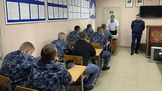 Сотрудникам брянского СИЗО провели занятие по уголовному законодательству