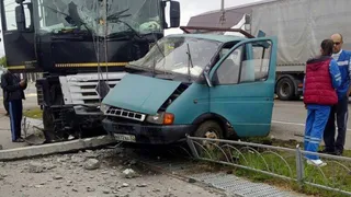 В страшной аварии в Карачеве погиб 30-летний мужчина