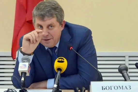Брянский губернатор Александр Богомаз попал в список глав регионов с высоким риском отставки