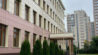 В Брянске более 540 выпускников получили медали за успехи в учебе