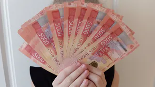 Положите это у порога – и деньги найдут вас: приметы предков, которые работают 