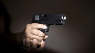 Депутат ЛДПР устроил стрельбу по людям в брянском ночном клубе