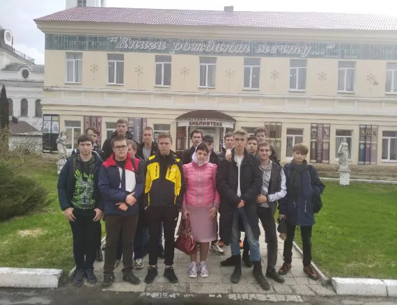 Студенты почепского механико-аграрного техникума вспомнили о страшной аварии 36-летней давности