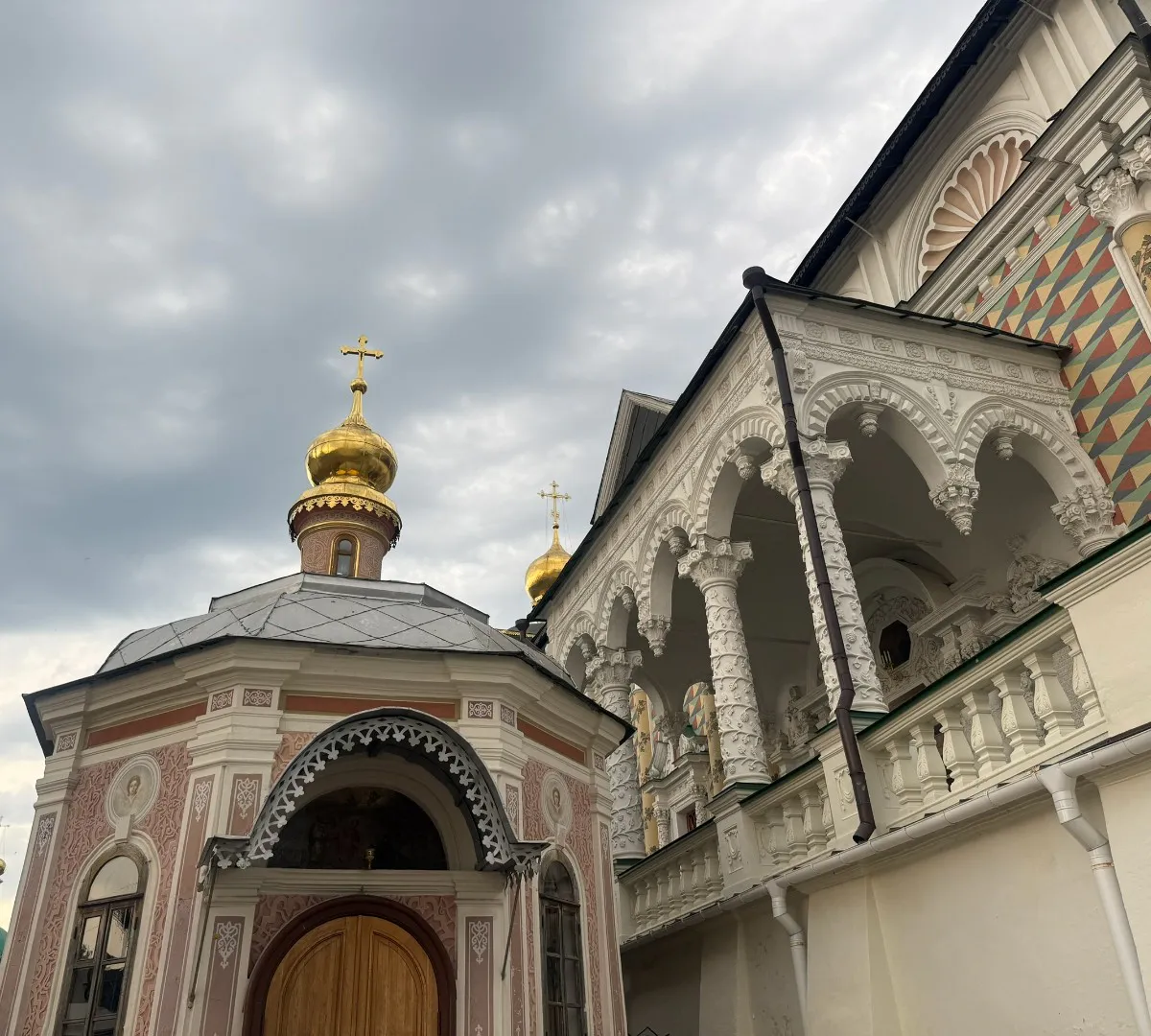 В Новозыбкове Брянской области музей показал старинные иконы Николая Чудотворца