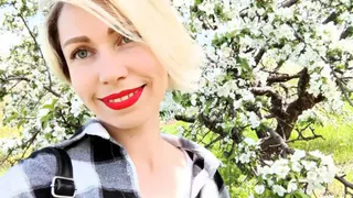 Жительница Донбасса рассказала об ужасах украинской агрессии и о том как люди встретили российских военных