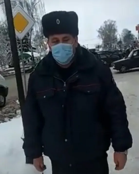 В Стародубе из-за раздачи газет задержали депутата от КПРФ