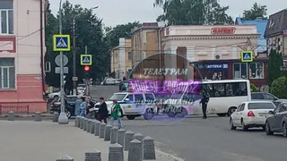 В Клинцах Брянской области выводят людей из здания городской администрации
