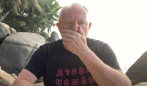 Член Брянской гильдии промышленников молит о спасении с Сейшел