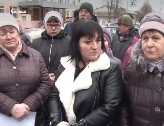 Брянские чиновники прячутся от недовольных мусорной реформой граждан