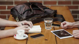 В Брянске жителей пригласили обсудить закрытие дворов многоквартирных домов