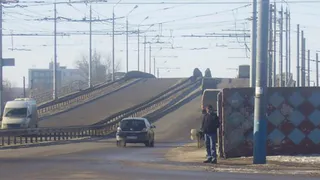 Власти в 2016 году так и не отремонтировали Литейный Мост в Брянске