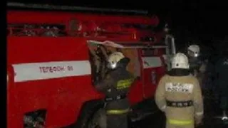 В с. Истопки Климовского района загорелась пристройка к дому.