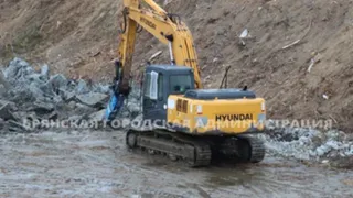 Чистая вода приходит в дома: в брянском Хмелево масштабно обновляют центральный водопровод