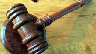 Администрация Дятьковского района подала иск к хрустальному заводу