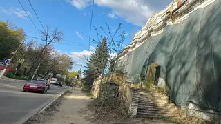 В Брянске начался снос здания завода "Арсенал"