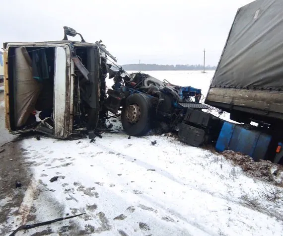 Четыре человека погибли в массовой аварии в Унечском районе
