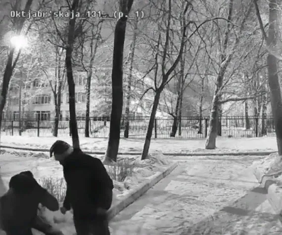 1 января в центре Брянска на мужчину напали с ножом