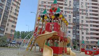 В Суземке прокуратура добилась ремонта опасных детских площадок на трех улицах