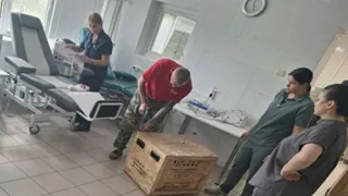 В Брянске на станцию переливания крови доставили крупный груз с неизвестным содержимым