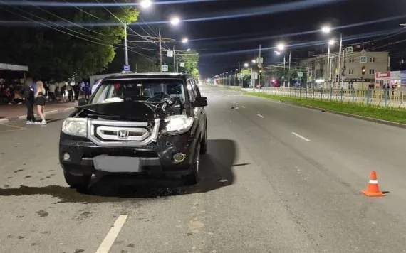 Видео: Брянский водитель Honda насмерть сбил мужчину на пешеходном переходе
