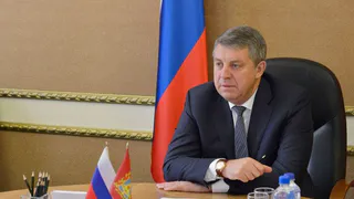 Губернатор Богомаз повысил зарплаты чиновникам