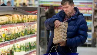 Правительство установит предельные цены на продукты и лекарства