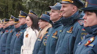 В Брянске сотрудникам МЧС вручили новые специальные звания