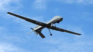 Появилось видео  вражеского беспилотника сбросившего бомбу на брянских соседей