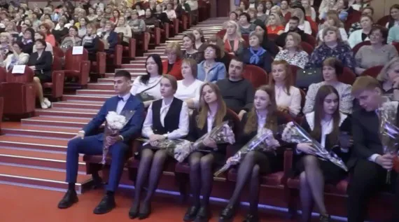 Брянский городской лицей № 1 принимает V Всероссийский фестиваль педагогического мастерства (видео)