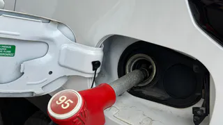 Что на самом деле происходит на брянских заправках сейчас 