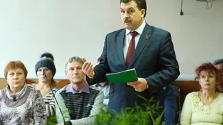 Коммунист Андрей Архицкий обвинил брянского мэра Макарова в срыве «майских указов»