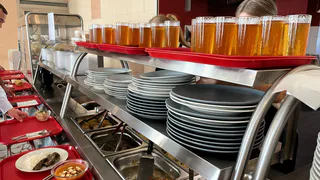 В Брянске предложили строже проверять школьное меню из-за замены мяса и фруктов дешёвыми продуктами
