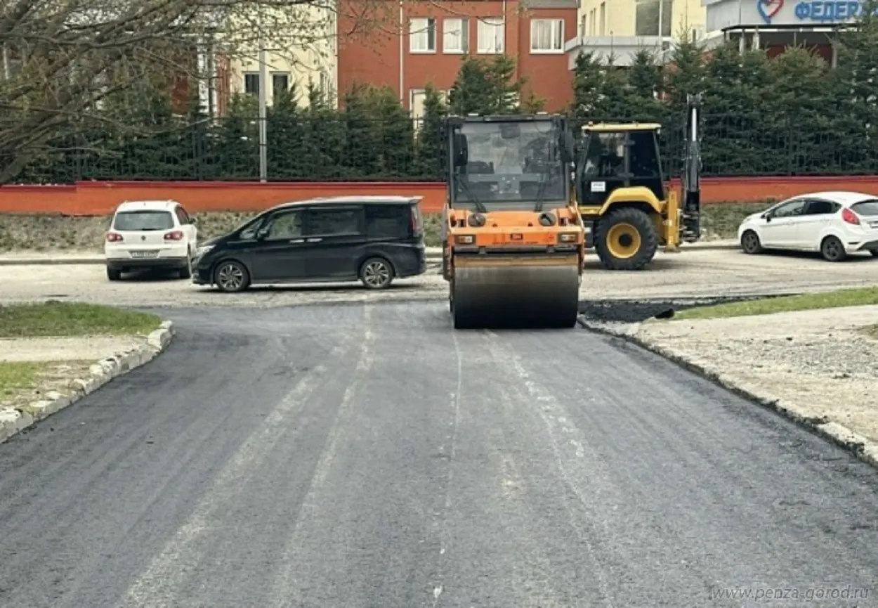 «Брянскавтодор» приступил к укладке асфальта на Калинина