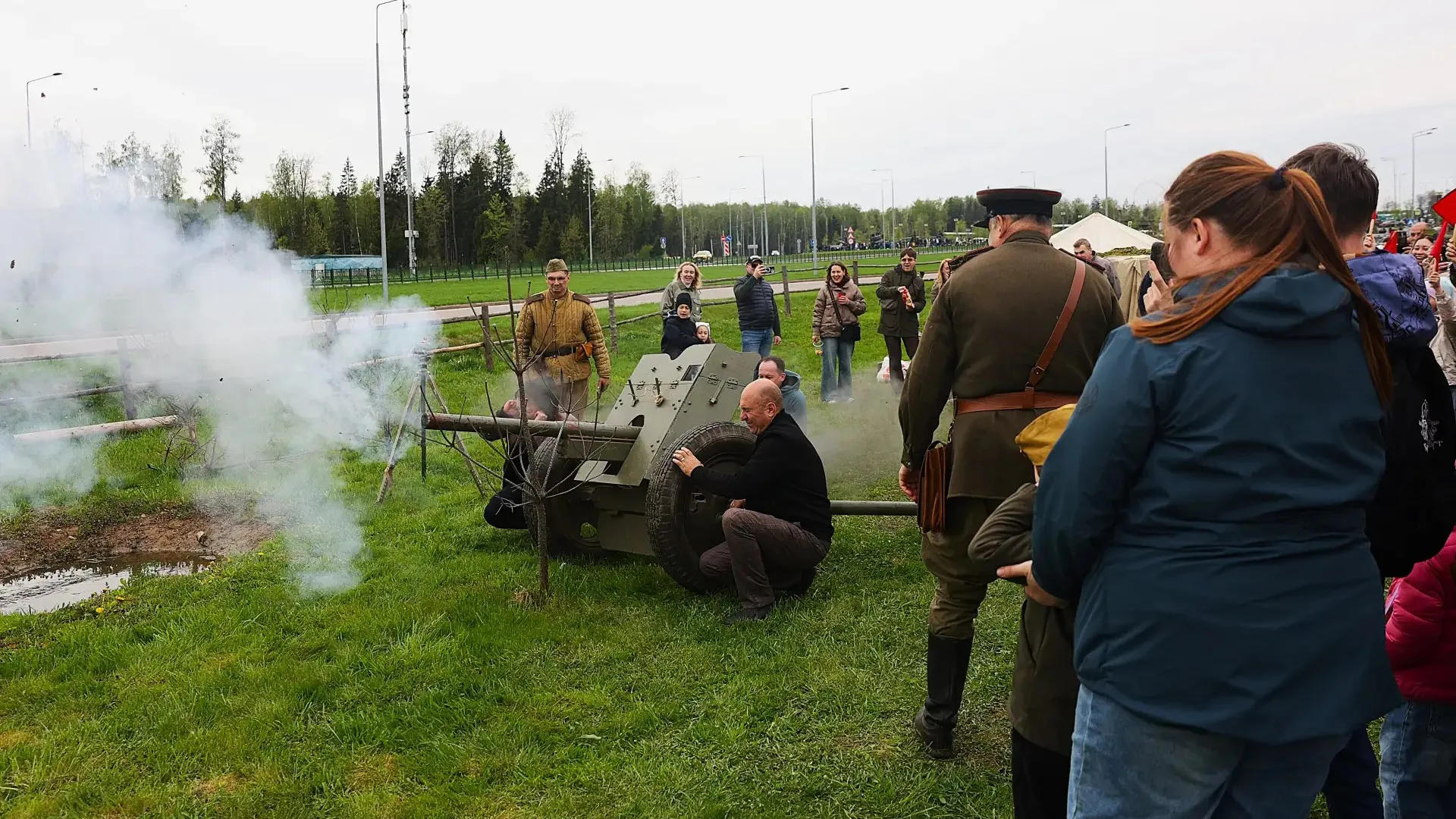 Брянцы воссоздали исторический бой в годы ВОВ