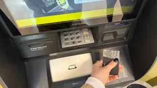 В Брянске 19-летняя девушка стала фигуранткой дела о передаче счета мошенникам