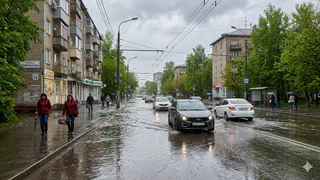 От жары до потопа за сутки: синоптики предупредили россиян о резких погодных контрастах на этой неделе
