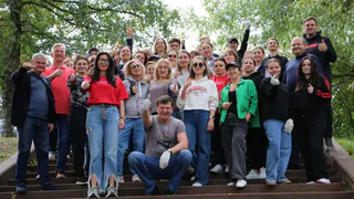 Брянские депутаты вышли на субботник в парк Звездный