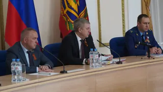 Владимир Путин наградил Александра Богомаза орденом Александра Невского