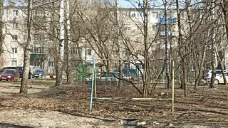 В Брянке прошел второй городской субботник