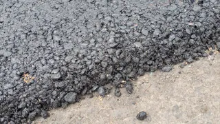 В Брянской области прокуратура потребовала взыскать убытки за срыв ремонта дороги