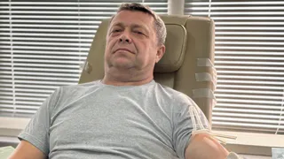 В Брянске почетный донор Владимир Алексеев за 15 лет сдал кровь 128 раз