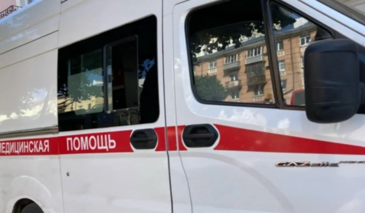 В Брянском районе женщина выпала из окна 13-го этажа многоэтажного дома