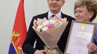 В Брянске наградили работников социальной сферы в честь профессионального праздника