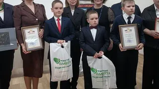 Школа из Трубчевска победила в экологической акции по сбору макулатуры