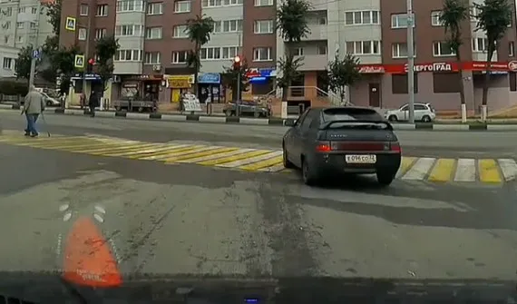 Нетерпеливого брянского водителя наказали по записи видеорегистратора