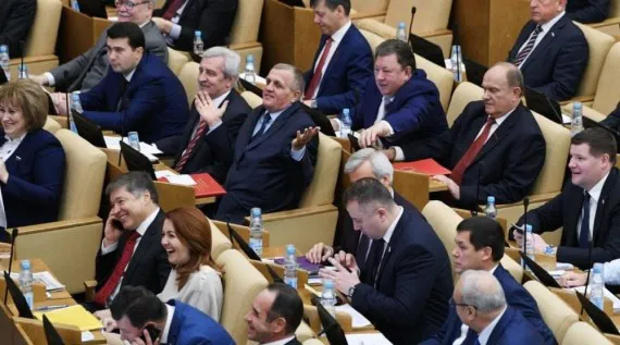 Жители Брянска заинтересовались, попадут ли депутаты и чиновники под частичную мобилизацию