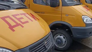В Брянске продолжается снос бывшего здания школы №9 на Красноармейской
